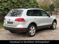 Gebraucht VW Touareg 245 PS (180 kW) 2012 Cool silver metallic SUV