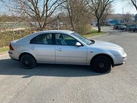 Gebraucht Ford Mondeo 124 PS (91 kW) 2001 Silber Limousine