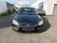 Usata Ford Focus 101 CV (74 kW) 2006 Nero Station wagon