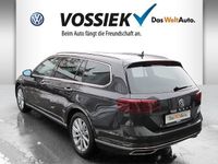Gebraucht VW Passat Elegance 150 PS (110 kW) 2019 Grau metallic Kombi