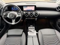 Gebraucht Mercedes CLA180 Shooting Brake 116 PS (85 kW) 2025 Schwarz Kombi