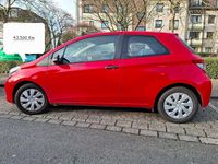 Gebraucht Toyota Yaris 69 PS (50 kW) 2012 Rot Kleinwagen