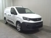 Gebraucht Peugeot Partner 131 PS (96 kW) 2021 Lack weiss banquise/typ aussenverkleidun Van / Kleinbus
