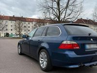 Gebraucht BMW 525 177 PS (130 kW) 2004 Blau Kombi