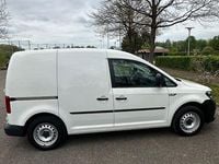 Second-hand VW Caddy 102 CP (75 kW) 2018 Alb Monovolum