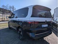 Neu VW Multivan Edition 150 PS (110 kW) 2026 Blau (candy weiß/ starlight blue) Van