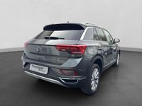 Gebraucht VW T-Roc Active 110 PS (80 kW) 2023 Grau SUV