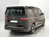 Gebraucht VW Multivan Style 150 PS (110 kW) 2025 Schwarz Van / Kleinbus