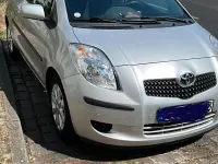 Gebraucht Toyota Yaris 87 PS (63 kW) 2007 Silber Kleinwagen