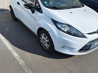 Gebraucht Ford Fiesta Trend 60 PS (44 kW) 2012 Weiß Kleinwagen