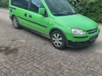 Używany Opel Combo Edition 101 KM (74 kW) 2009 Zielony Minivan