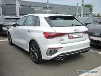 Gebraucht Audi S3 Design 310 PS (228 kW) 2023 Gletscherweiß metallic Limousine