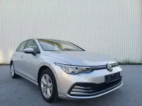 Gebraucht VW Golf VIII Life 131 PS (96 kW) 2020 Reflexsilber Limousine