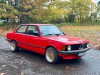 Gebraucht BMW 318 90 PS (66 kW) 1976 Rot Coupé