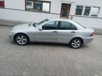 Gebraucht Mercedes C180 143 PS (105 kW) 2003 Brillantsilber  metalliclack Limousine