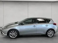 Gebraucht Toyota Auris Basis 116 PS (85 kW) 2017 Titansilber mica metallic Limousine