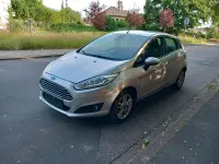Gebraucht Ford Fiesta 65 PS (47 kW) 2015 Grau Kleinwagen