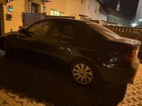 Gebraucht BMW 318 129 PS (94 kW) 2007 Schwarz Limousine