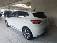 Gebraucht Renault Clio V Evolution 67 PS (49 kW) 2023 Weiß Limousine