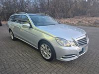 Gebraucht Mercedes E200 Avantgarde 184 PS (135 kW) 2010 Silber Kombi