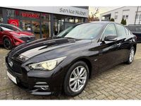 Gebraucht Infiniti Q50 Premium 170 PS (125 kW) 2016 Black metallic (metallic) Limousine