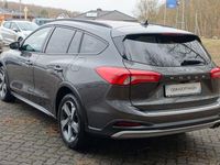 Gebraucht Ford Focus Active 125 PS (91 kW) 2021 Grau Limousine