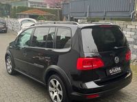 gebraucht VW Touran Cross 2.0 TDI DPF DSG NAVI AHK *1Hand*