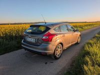 Używany Ford Focus Titanium 125 KM (91 kW) 2014 Szary Sedan/Limuzyna