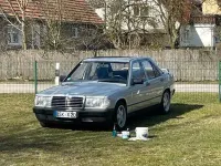 Gebraucht Mercedes 190 107 PS (78 kW) 1987 Silber Limousine