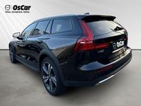 Gebraucht Volvo V60 CC Plus 197 PS (144 kW) 2022 Schwarz Kombi