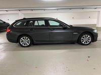 Gebraucht BMW 518 150 PS (110 kW) 2015 Grau Kombi