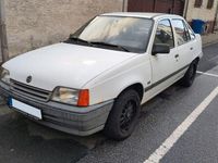 Gebraucht Opel Kadett 75 PS (55 kW) 1989 Weiß Kleinwagen