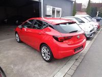 Gebraucht Opel Astra Edition 105 PS (77 kW) 2015 Rot Limousine