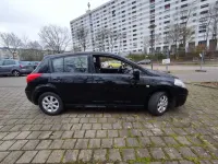 Gebraucht Nissan Tiida 110 PS (80 kW) 2011 Schwarz Kleinwagen