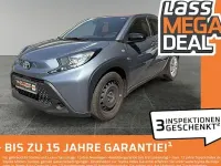 Gebraucht Toyota Aygo X-play 72 PS (52 kW) 2024 Grau Kleinwagen