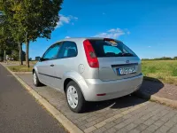 Gebraucht Ford Fiesta 80 PS (58 kW) 2003 Silber Kleinwagen