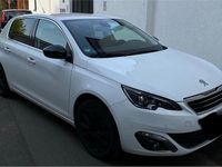 Gebraucht Peugeot 308 130 PS (95 kW) 2016 Weiß Coupé