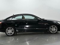 Gebraucht Mercedes E220 AMG 170 PS (125 kW) 2011 Schwarz Coupé