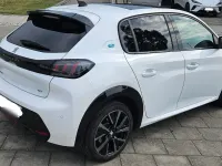 Gebraucht Peugeot e-208 GTi 100 kW (136 PS) 2023 Weiß Kleinwagen