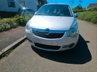 Gebraucht Opel Agila 86 PS (63 kW) 2010 Silber Kleinwagen