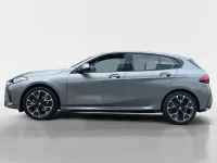 Gebraucht BMW 120 M Sport 156 PS (114 kW) 2025 Skyscraper grau metallic Kleinwagen