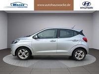 Gebraucht Hyundai i10 Trend 67 PS (49 kW) 2020 Farbe: silber Kleinwagen