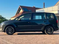 Gebraucht VW Touran Trendline 105 PS (77 kW) 2015 Grau Van / Kleinbus