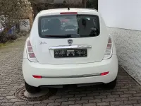 Usata Lancia Ypsilon 60 CV (44 kW) 2008 Bianco Utilitaria