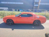 Używany Dodge Challenger 431 KM (317 kW) 2009 Pomarańczowy Coupe