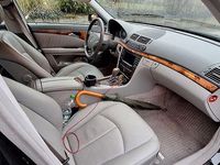 Gebraucht Mercedes 220 150 PS (110 kW) 2004 Limousine