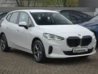 Gebraucht BMW 220 Active Tourer 170 PS (125 kW) 2025 Weiß Van / Kleinbus