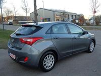 Gebraucht Hyundai i30 Classic 99 PS (72 kW) 2014 Grau Limousine