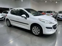 Gebraucht Peugeot 207 Tendance 95 PS (69 kW) 2009 Blanc banquise Limousine
