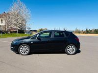 Gebraucht Opel Astra Active 131 PS (96 kW) 2013 Schwarz Limousine